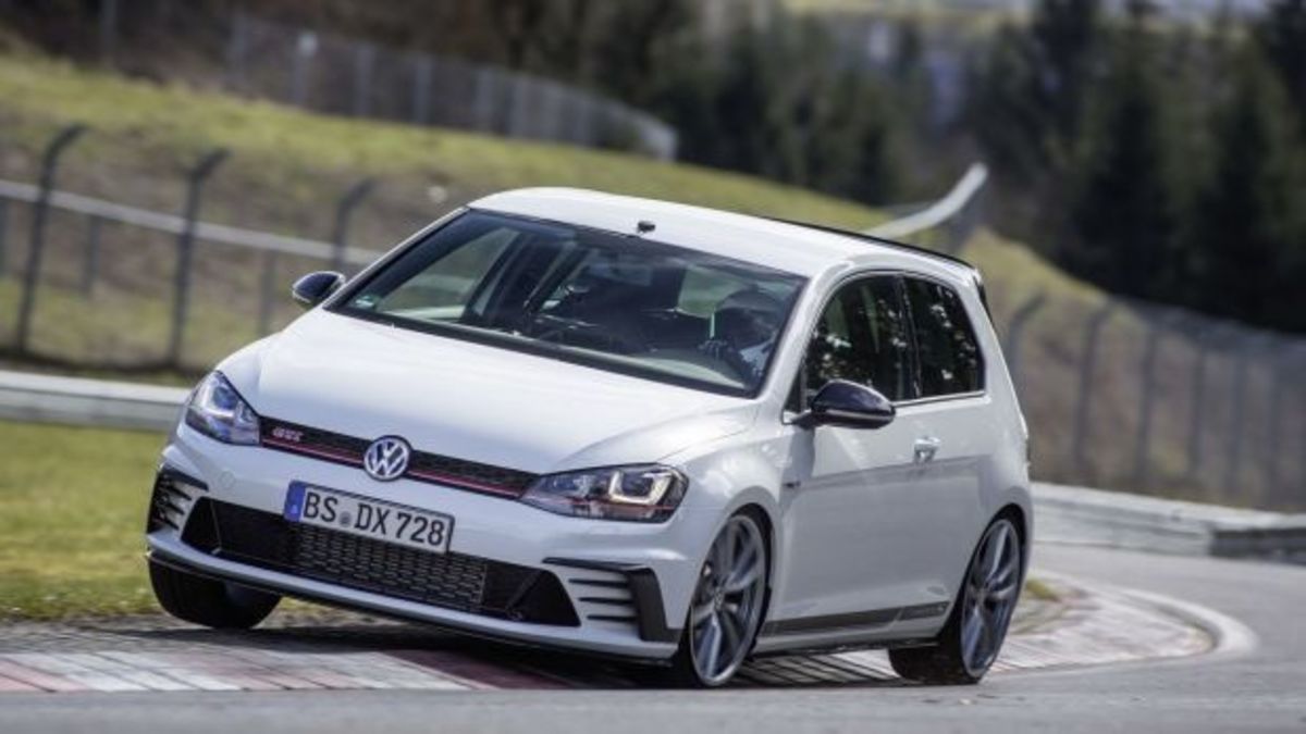 Το VW Golf GTI Clubsport S κατέρριψε το δικό του ρεκόρ! [vid]