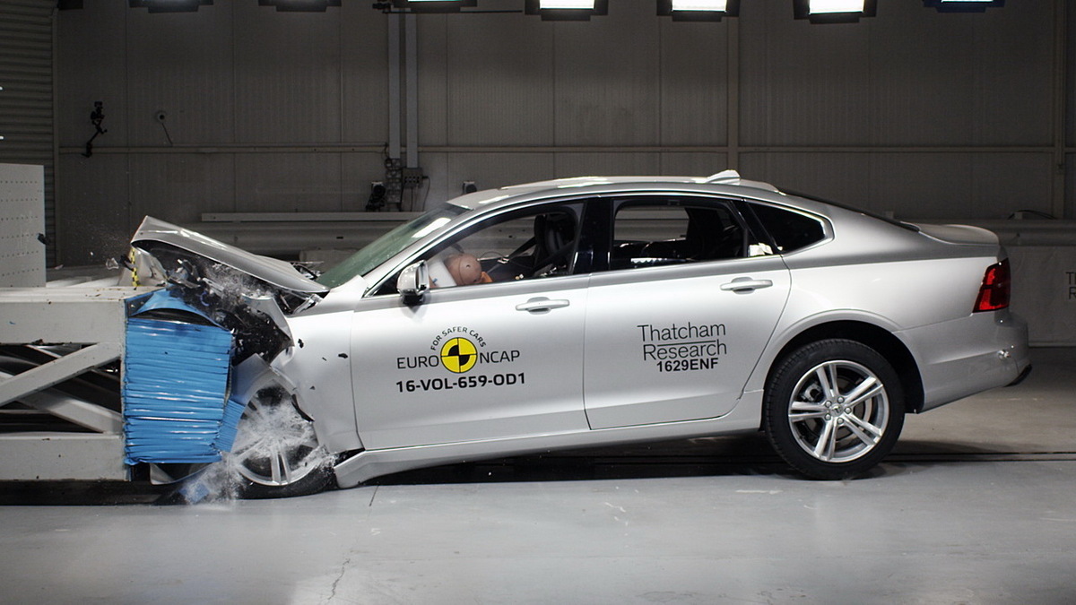 Τα νέα Volvo S90 και V90 από το κόσκινο του Euro NCAP [pics & vid]