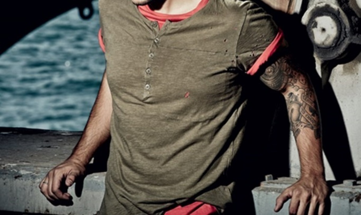 «Είμαι Έλληνας Βορειοηπειρώτης και περήφανος»! Πασίγνωστος τραγουδιστής εξομολογείται…