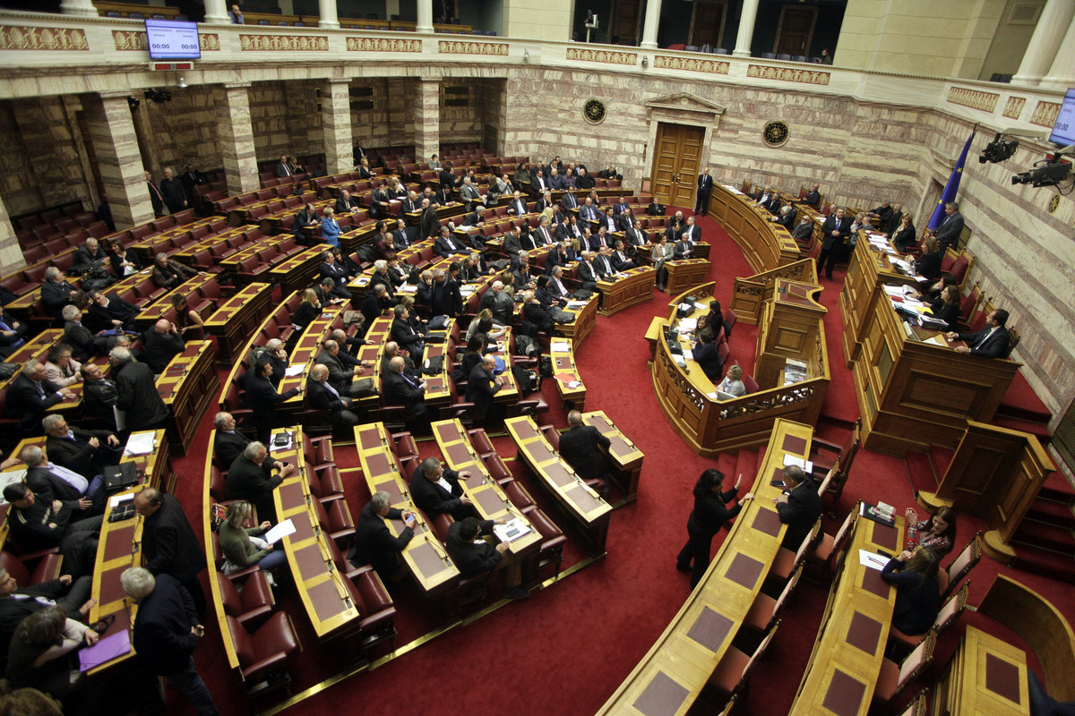 Βουλή: Υπερψηφίστηκε η τροπολογία για το ΕΣΡ