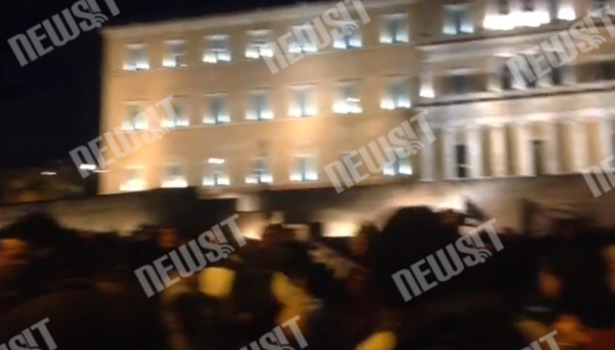 Η συγκέντρωση στο Σύνταγμα