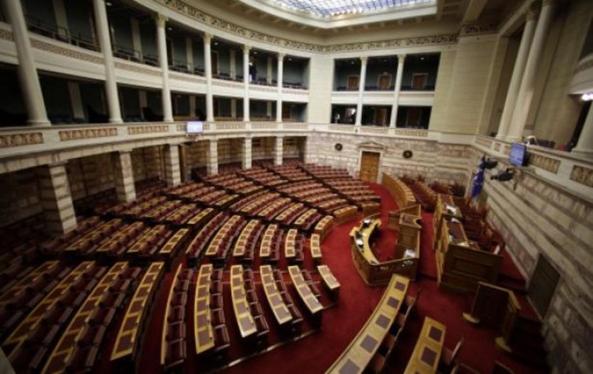 Σε ποιο κανάλι είδαν οι τηλεθεατές τις πολιτικές εξελίξεις;