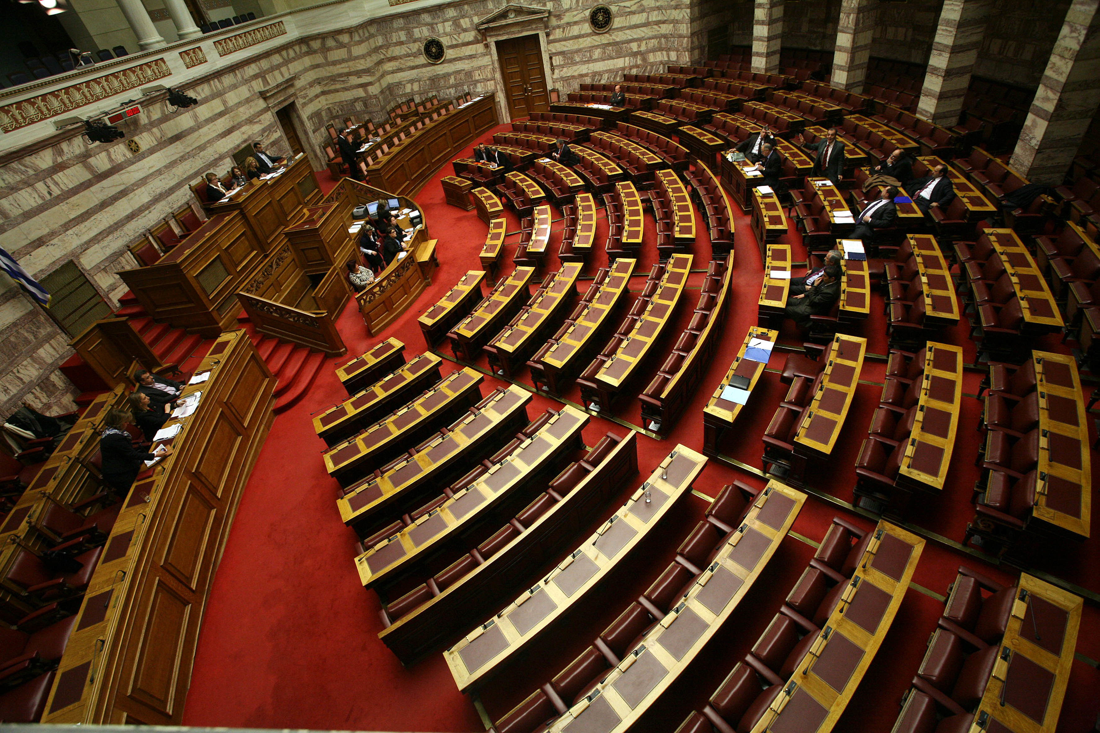 Πέντε ανεξάρτητοι κατά της “μικρής ΔΕΗ”