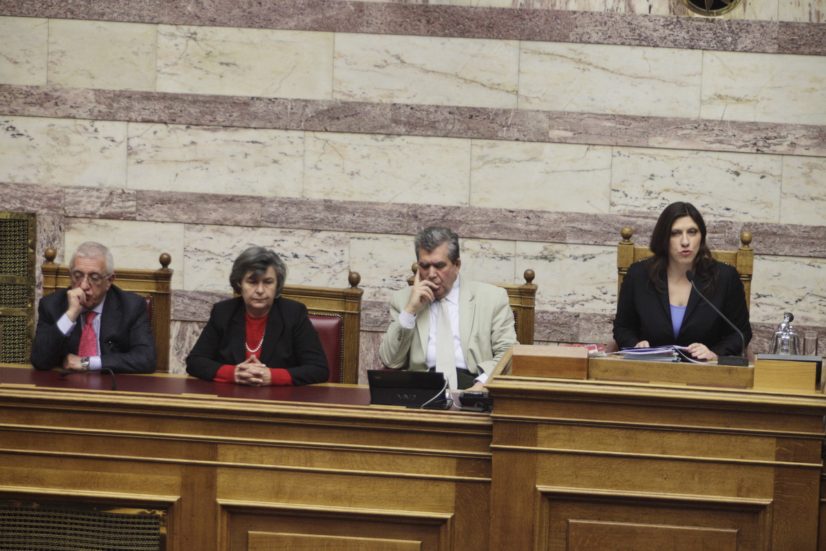 Κακλαμάνης: Να έρθει στην Επιτροπή “πόθεν έσχες” ο Νικολούδης