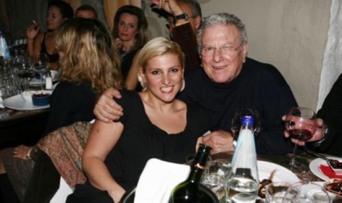 Η κόρη του Κώστα Βουτσά αποκάλυψε γιατί εγκατέλειψε την Ελλάδα!