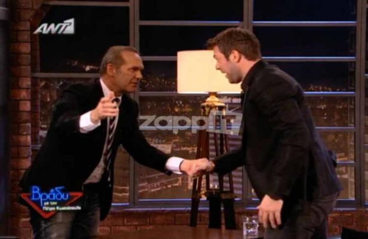 Τα ακατάλληλα αινίγματα του Κωστόπουλου στον Χολίδη!