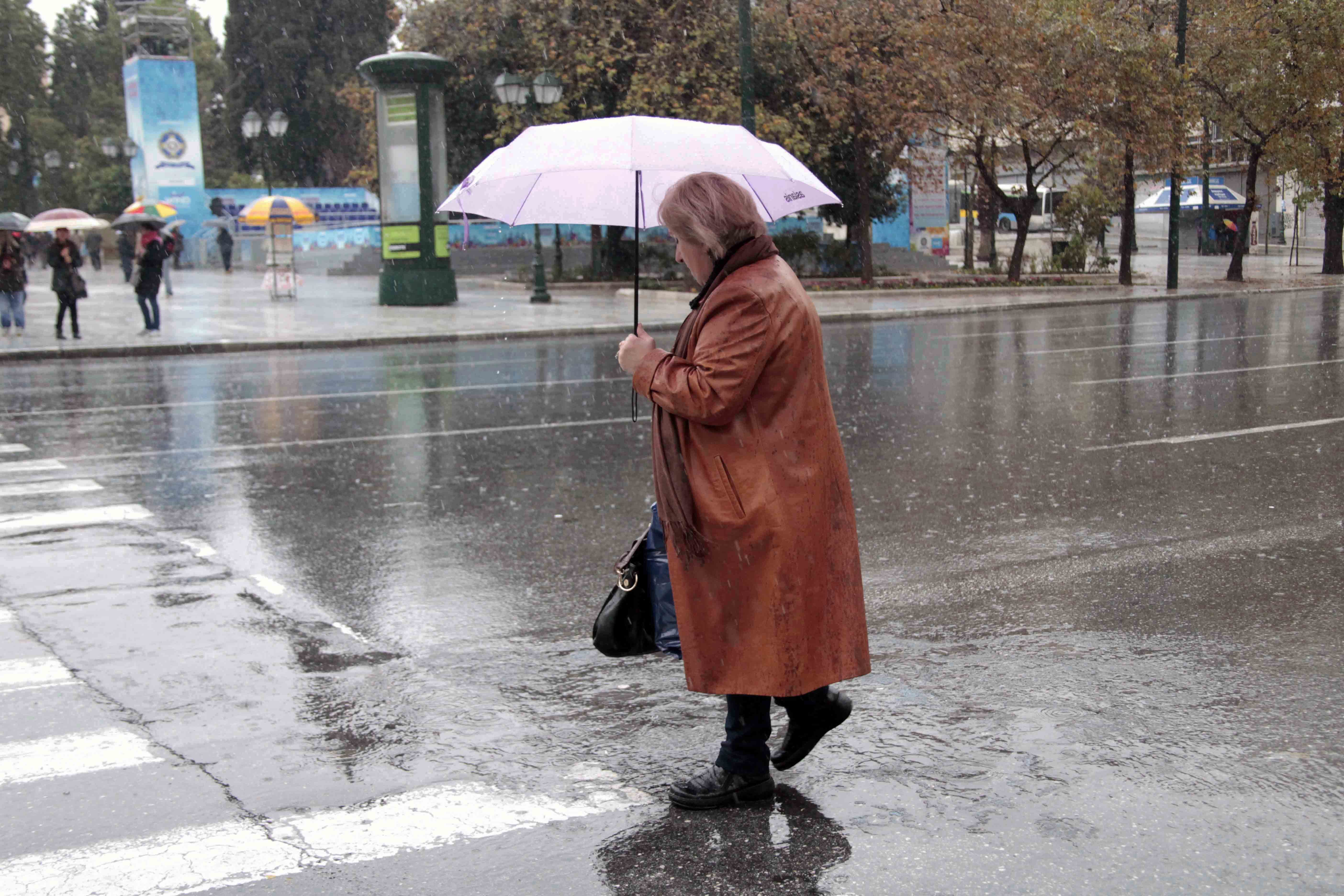 Βροχερός και σήμερα ο καιρός – Αναλυτική πρόγνωση