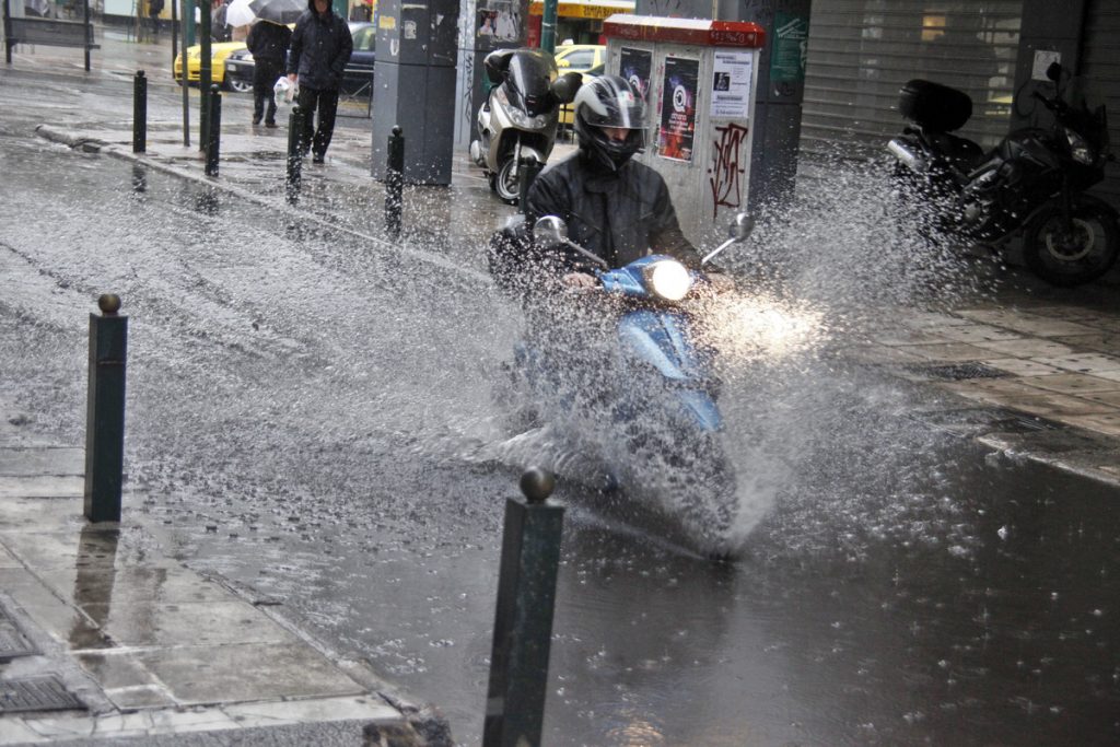 Καιρός: Καταιγίδες, χιόνια και χαλαζοπτώσεις – Που θα χτυπήσει η κακοκαιρία