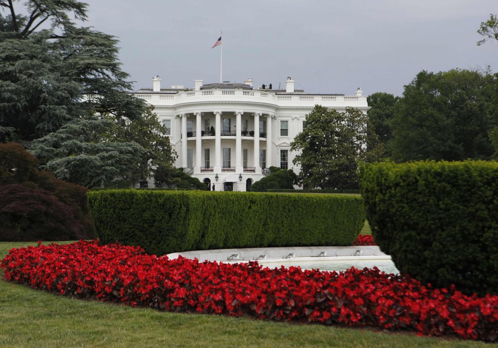 Κι άλλος ύποπτος φάκελος στο Λευκό Οίκο