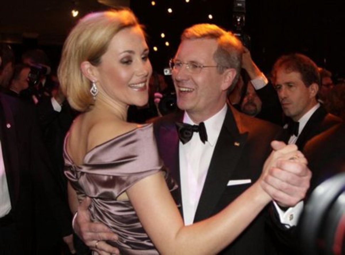 Διαζύγιο μετά τα σκάνδαλα για τον Γερμανό Πρόεδρο