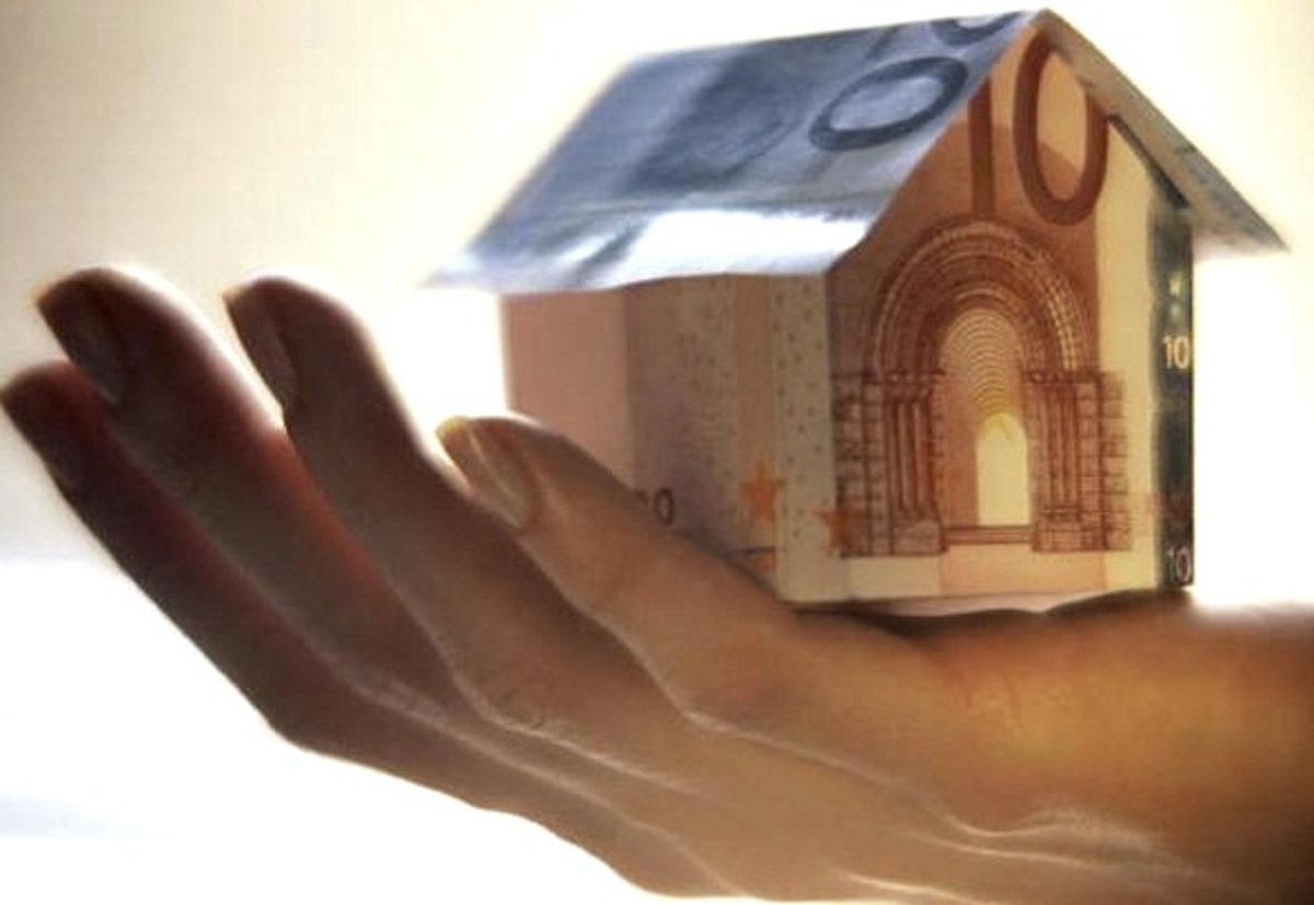 Οι γυναίκες φέρνουν περισσότερα λεφτά στο σπίτι