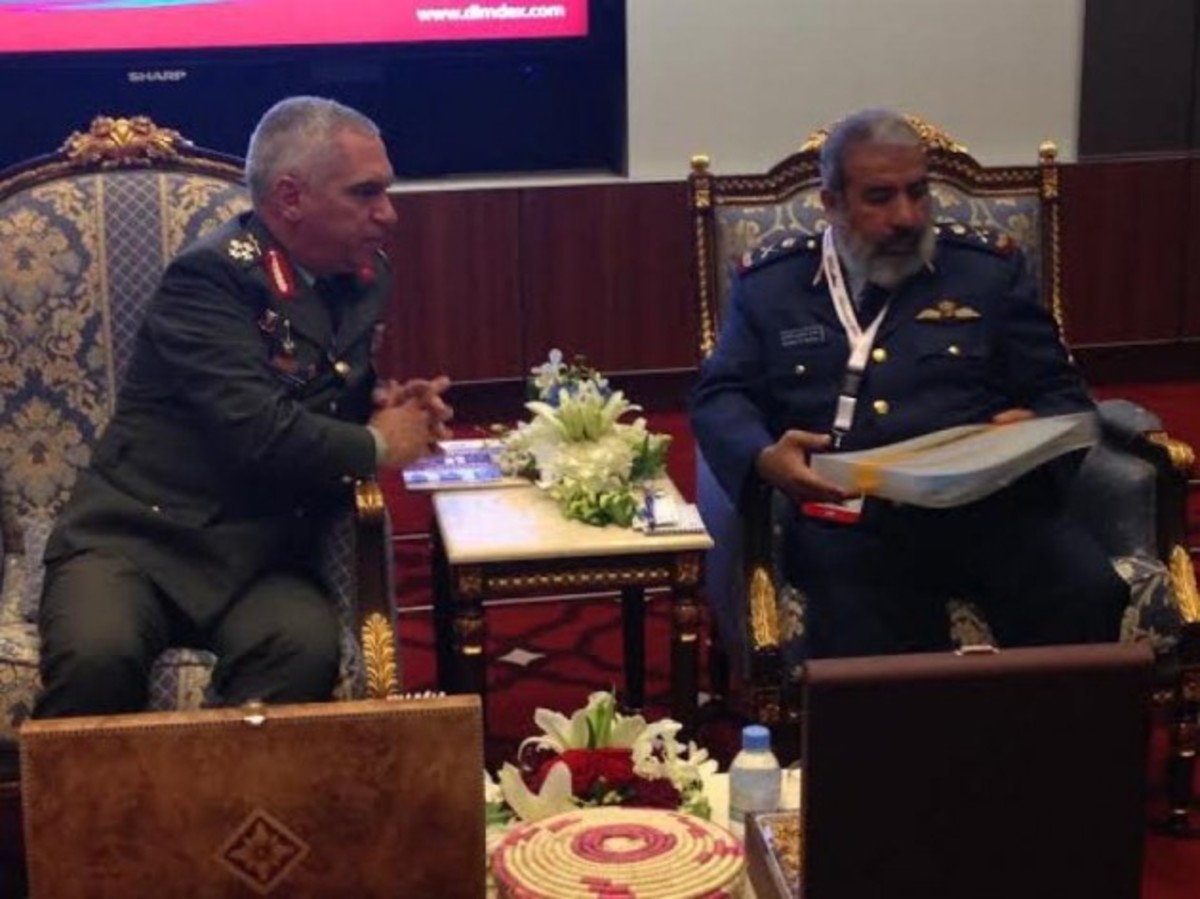 Τι κρύβει ο φάκελος που έδωσε ο Κωσταράκος στον Καταριανό ομόλογό του;