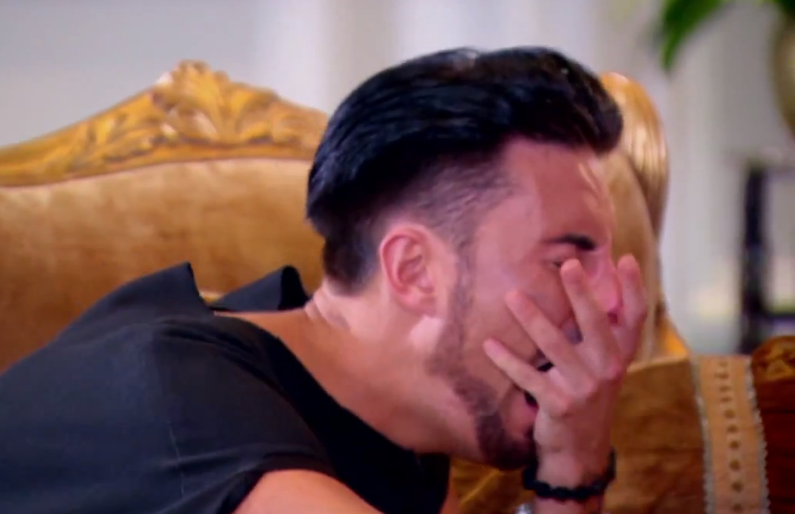 Η πιο αστεία …δραματική αντίδραση παίκτη reality που έχετε δει ποτέ!