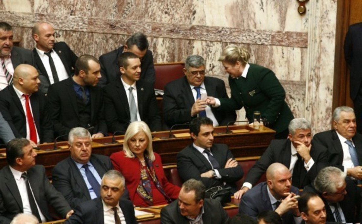 Η δίκη της Χρυσής Αυγής στο “μικροσκόπιο” της Golden Dawn Watch