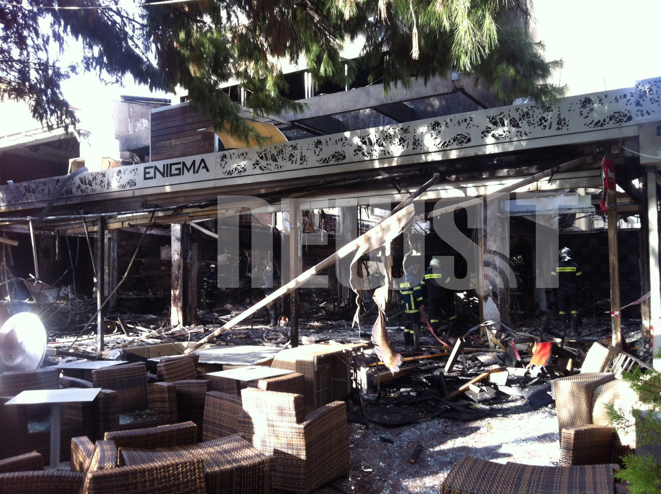 Κύκλωμα εκβιαστών πίσω από την έκρηξη στο Χαϊδάρι – Καταστράφηκαν 15 μαγαζιά