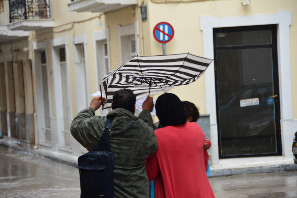 Καιρός: Λασπο…βροχές και καταιγίδες – Σε ισχύ το έκτακτο δελτίο της ΕΜΥ