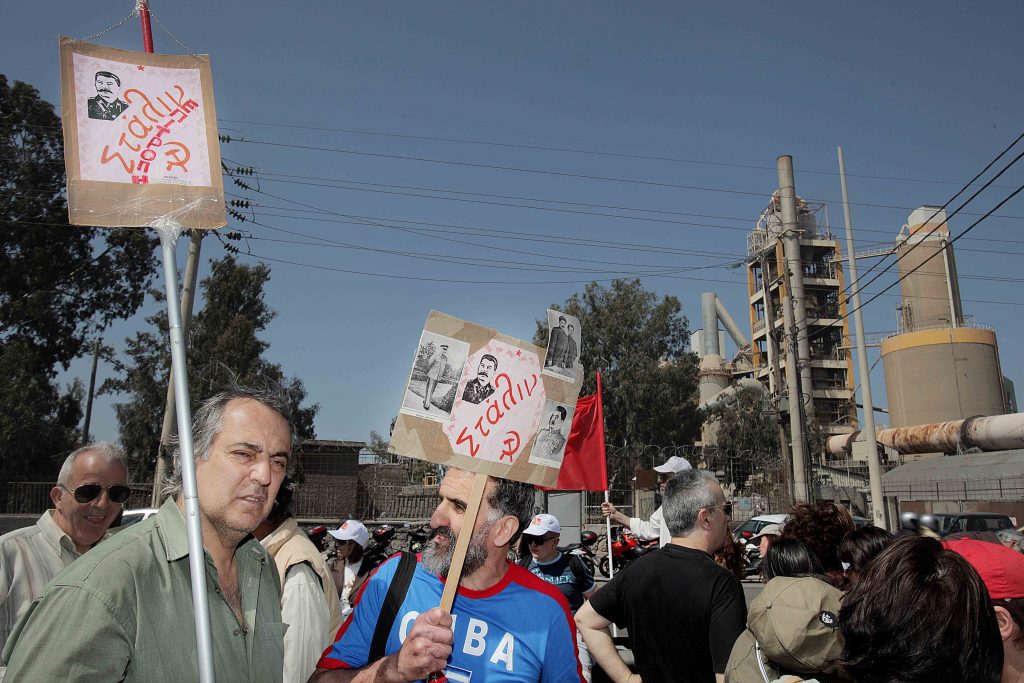Κρίσιμη ημέρα η Τρίτη για την Ελληνική Χαλυβουργία