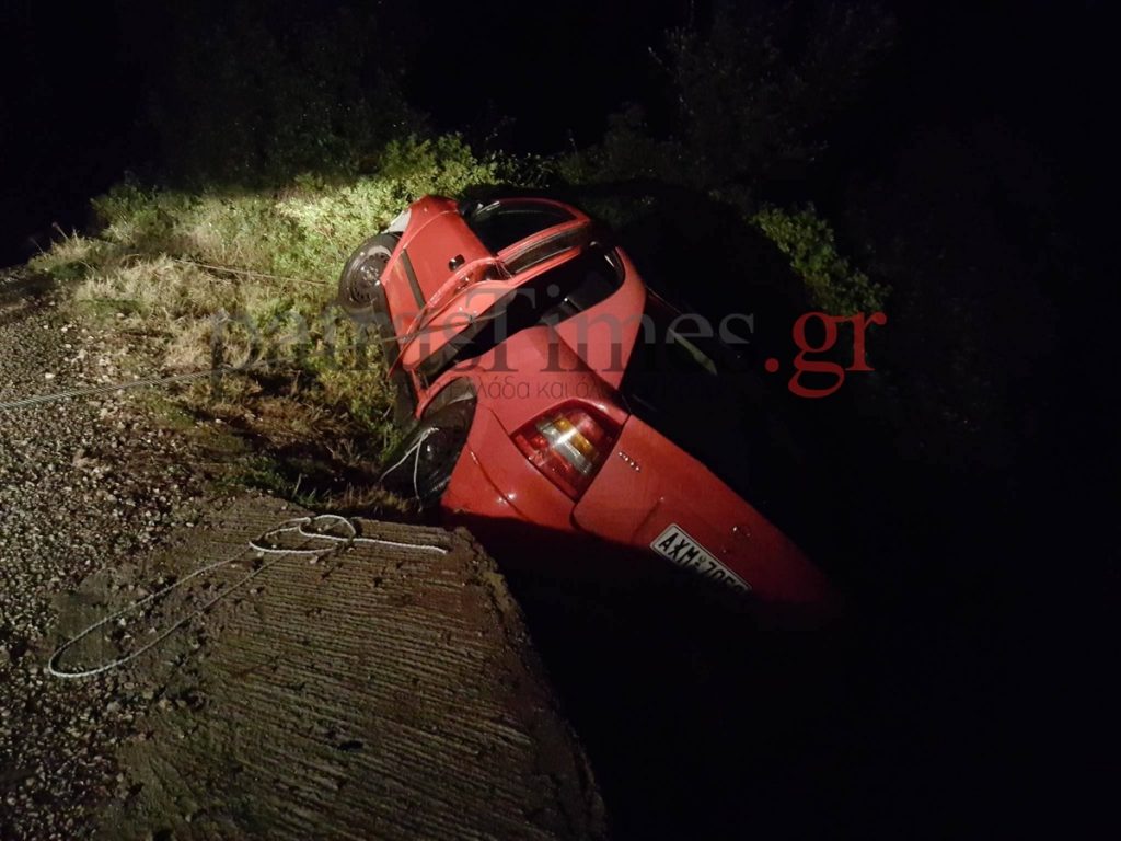 Πάτρα: Έπεσε σε χαράδρα και εγκλωβίστηκε! Δραματική διάσωση [pics, vid]