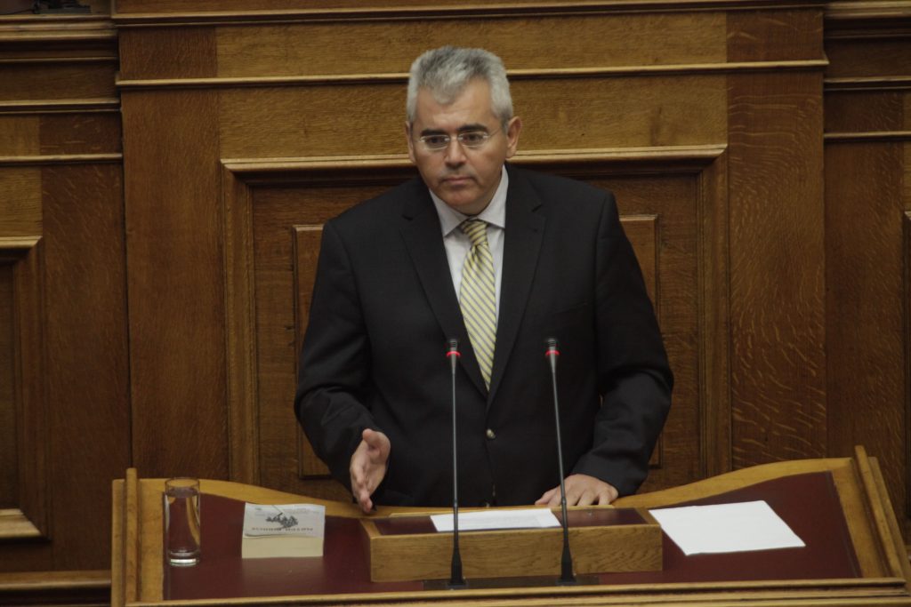 Οι “Ρωμιοί” του Χαρακόπουλου ενώνουν