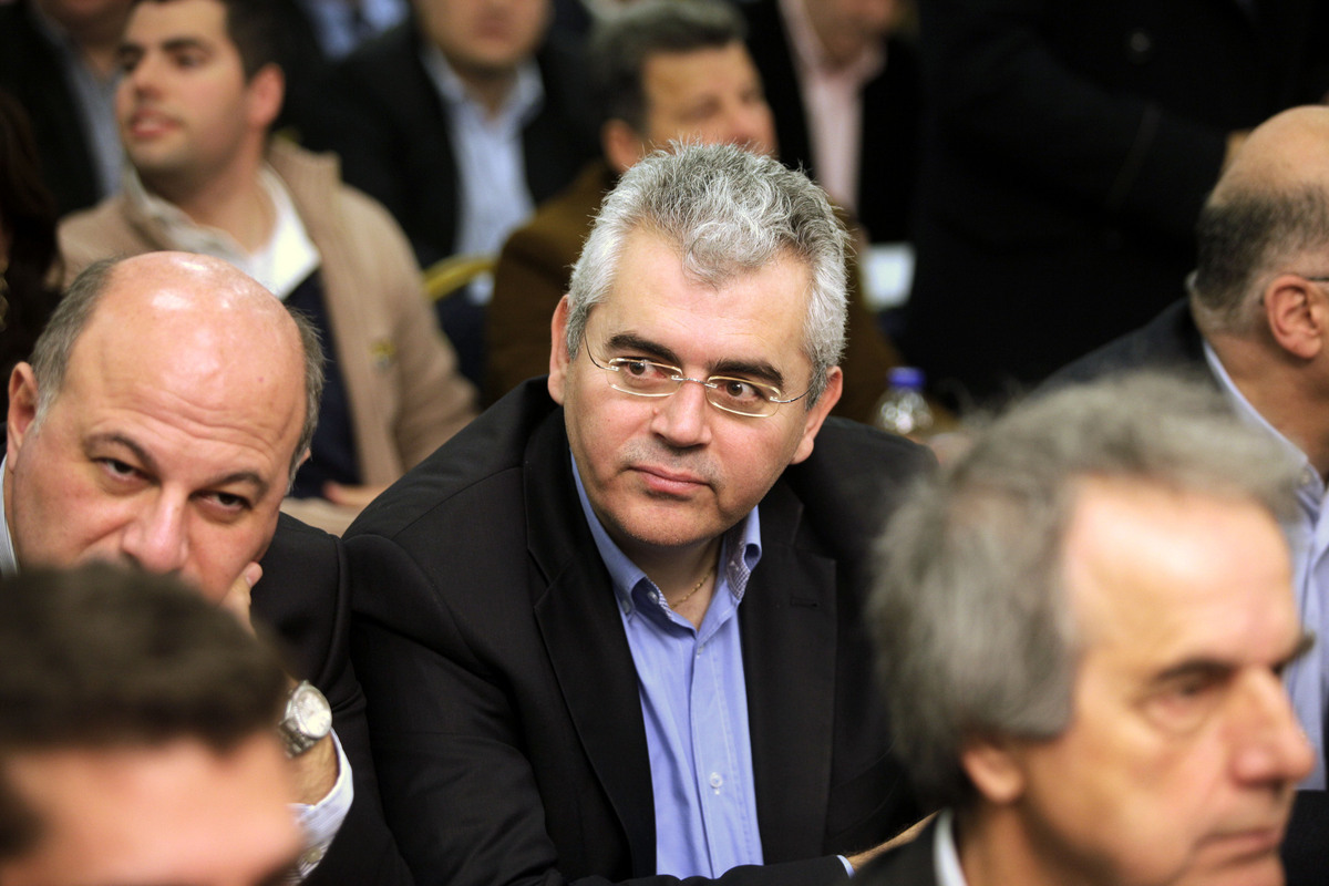 Νέα Δημοκρατία: Ο Μ. Χαρακόπουλος ζητά εμμέσως παραίτηση Παπαμιμίκου