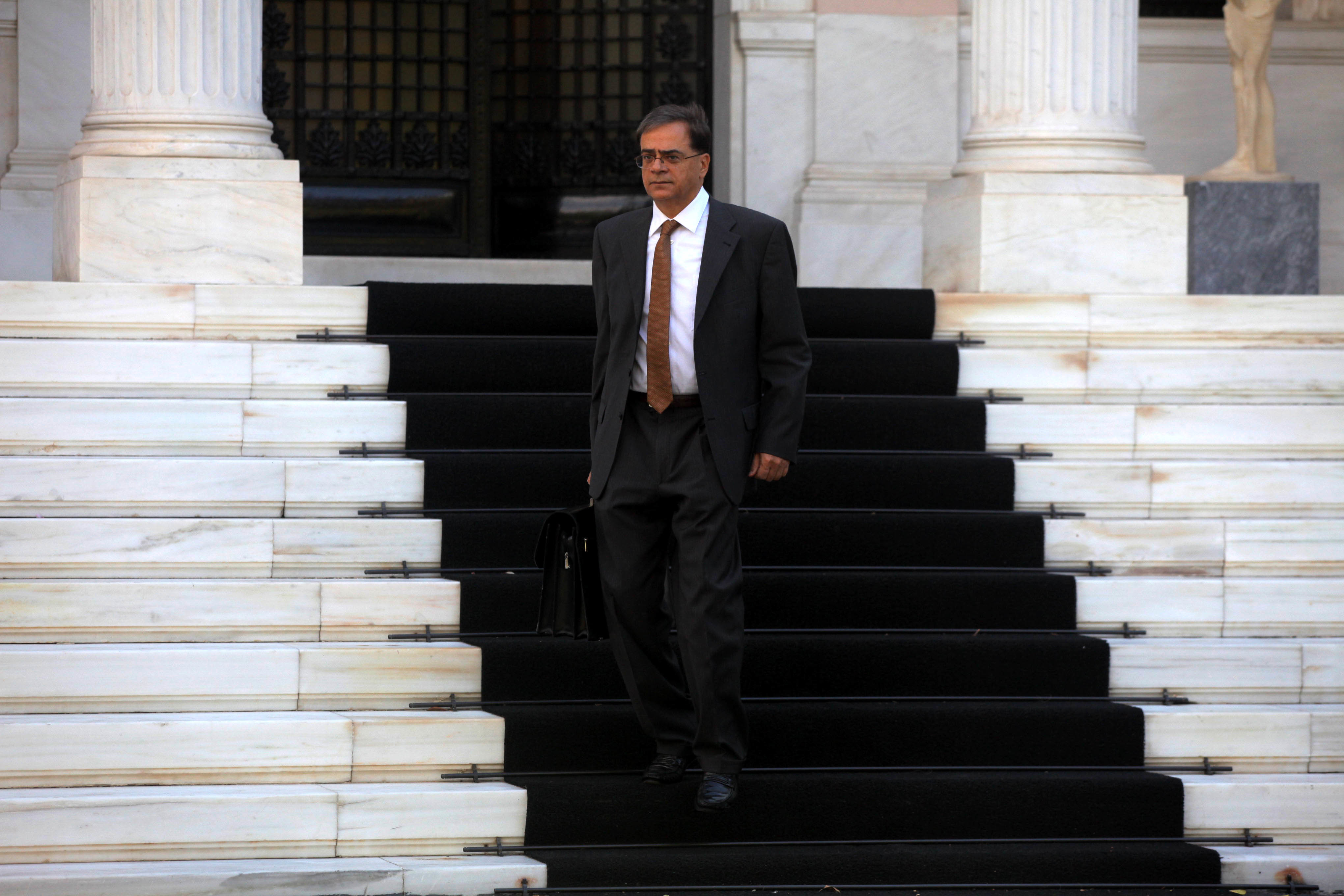 Η ώρα των αποφάσεων για Σαμαρά – Χαρδούβελη εν όψει τρόικας