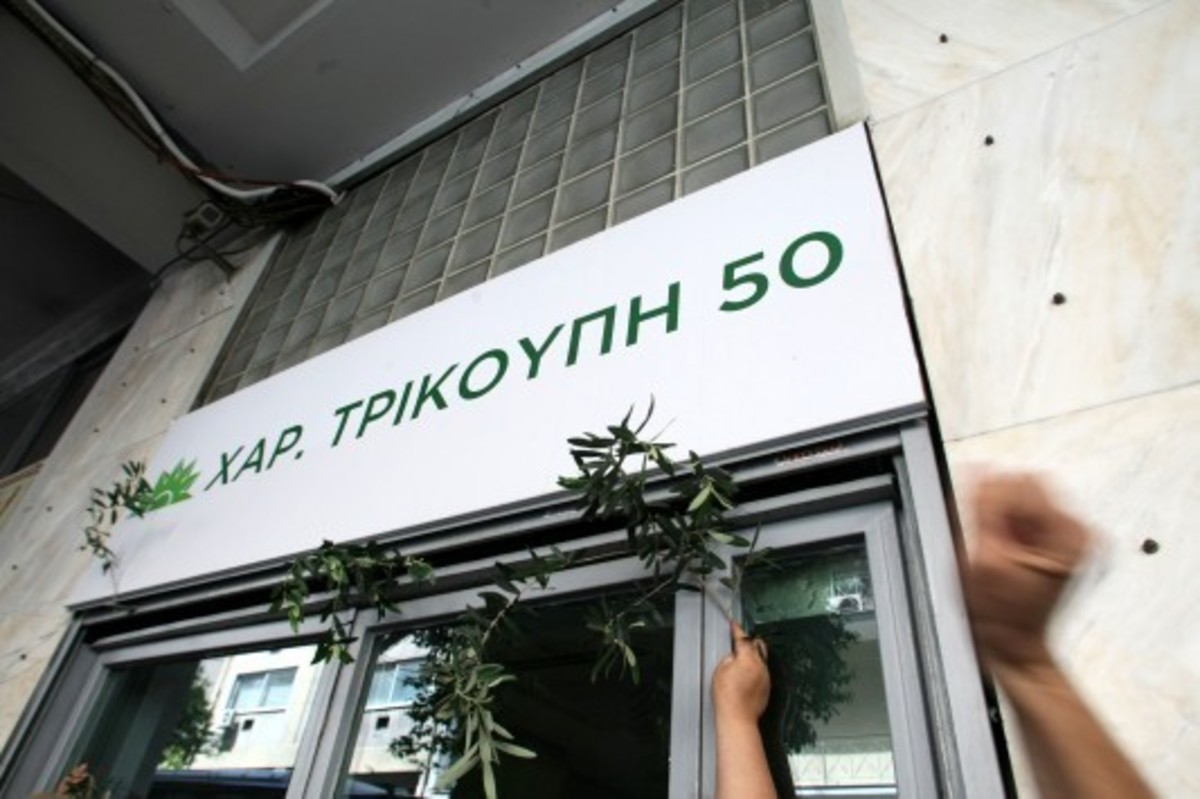 Παρέμβαση Τσίπρα για την κατάληψη στην πρυτανεία ζητά και το ΠΑΣΟΚ