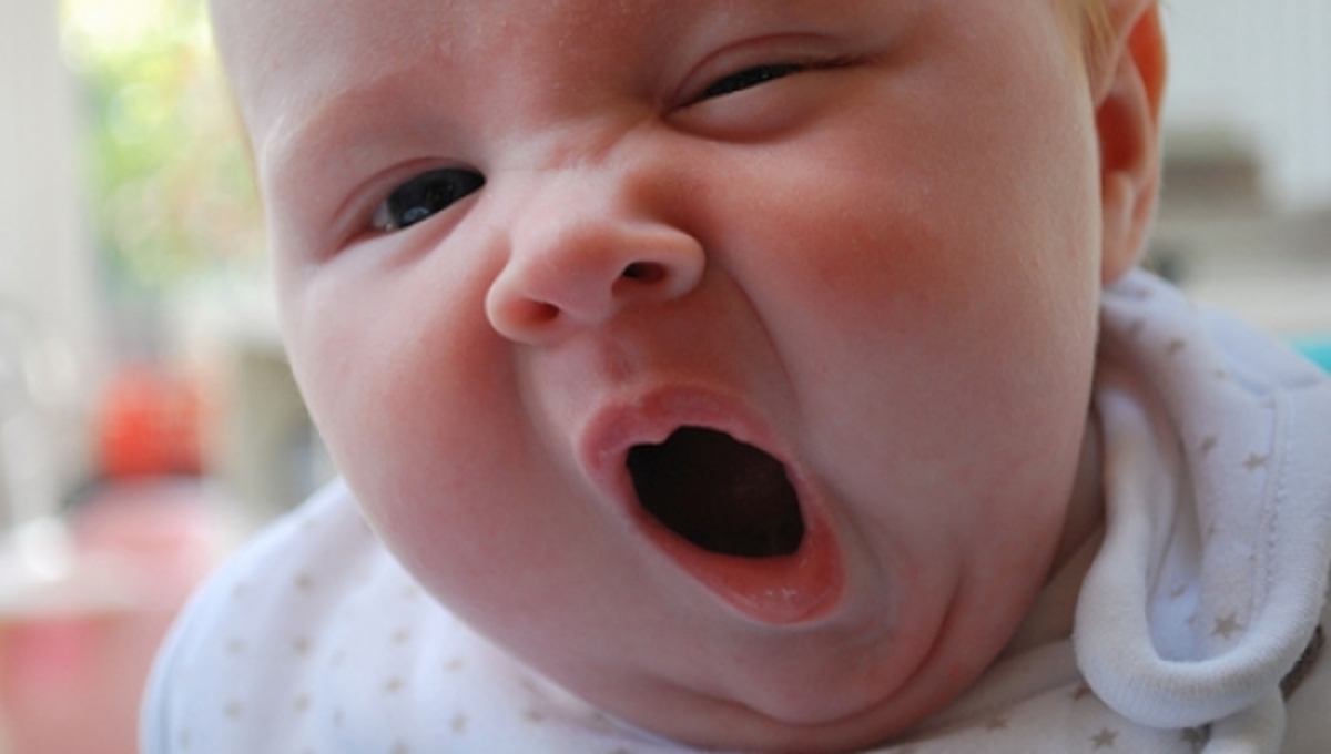 Γιατί χασμουριόμαστε και εμείς όταν βλέπουμε τους άλλους να το κάνουν;