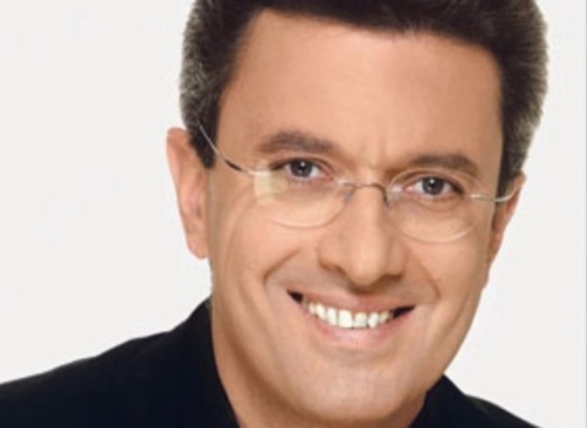 Ο Νίκος Χατζηνικολάου απαντά για το που σκέφτεται να κάνει δελτίο του χρόνου