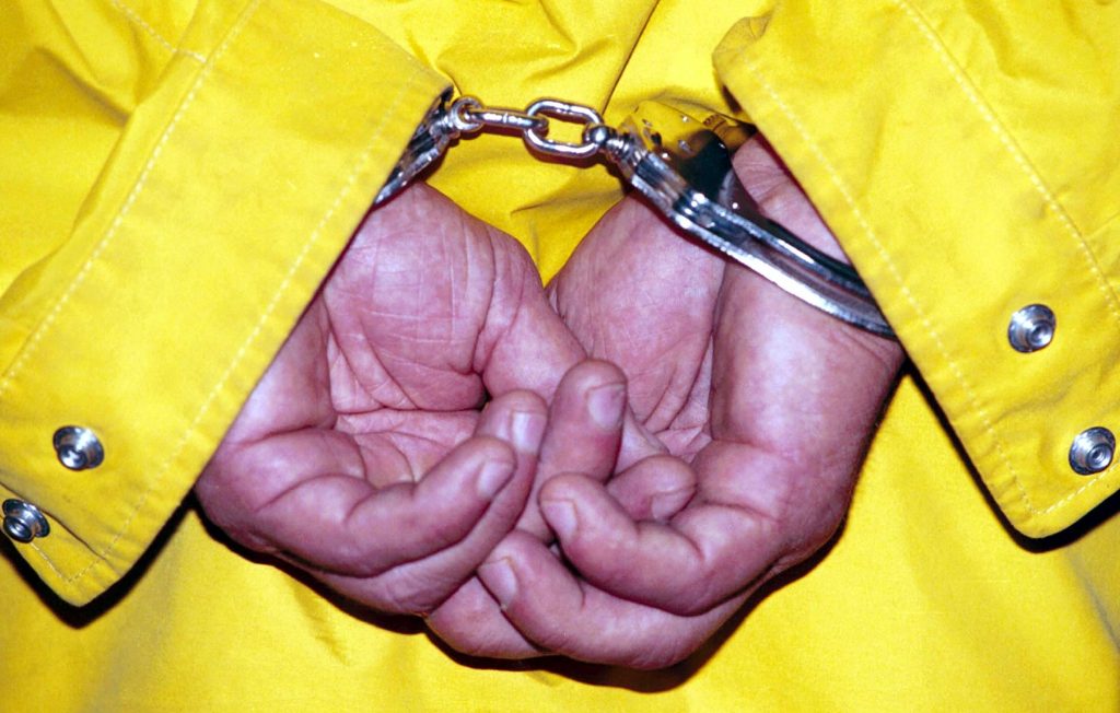 Καταδικάστηκε δάσκαλος που ασέλγησε σε μαθήτριές του όταν ήταν 6 ετών