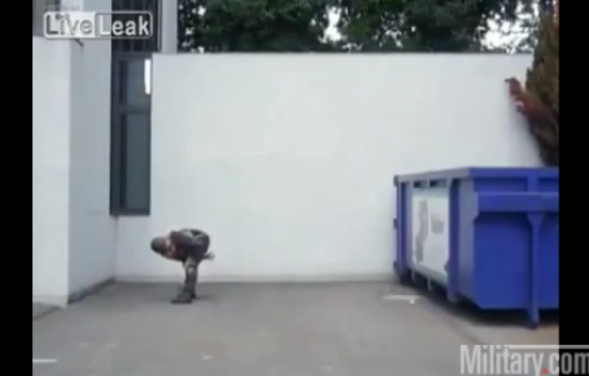 Με πόσους τρόπους πετάς μια χειροβομβίδα; ΒΙΝΤΕΟ