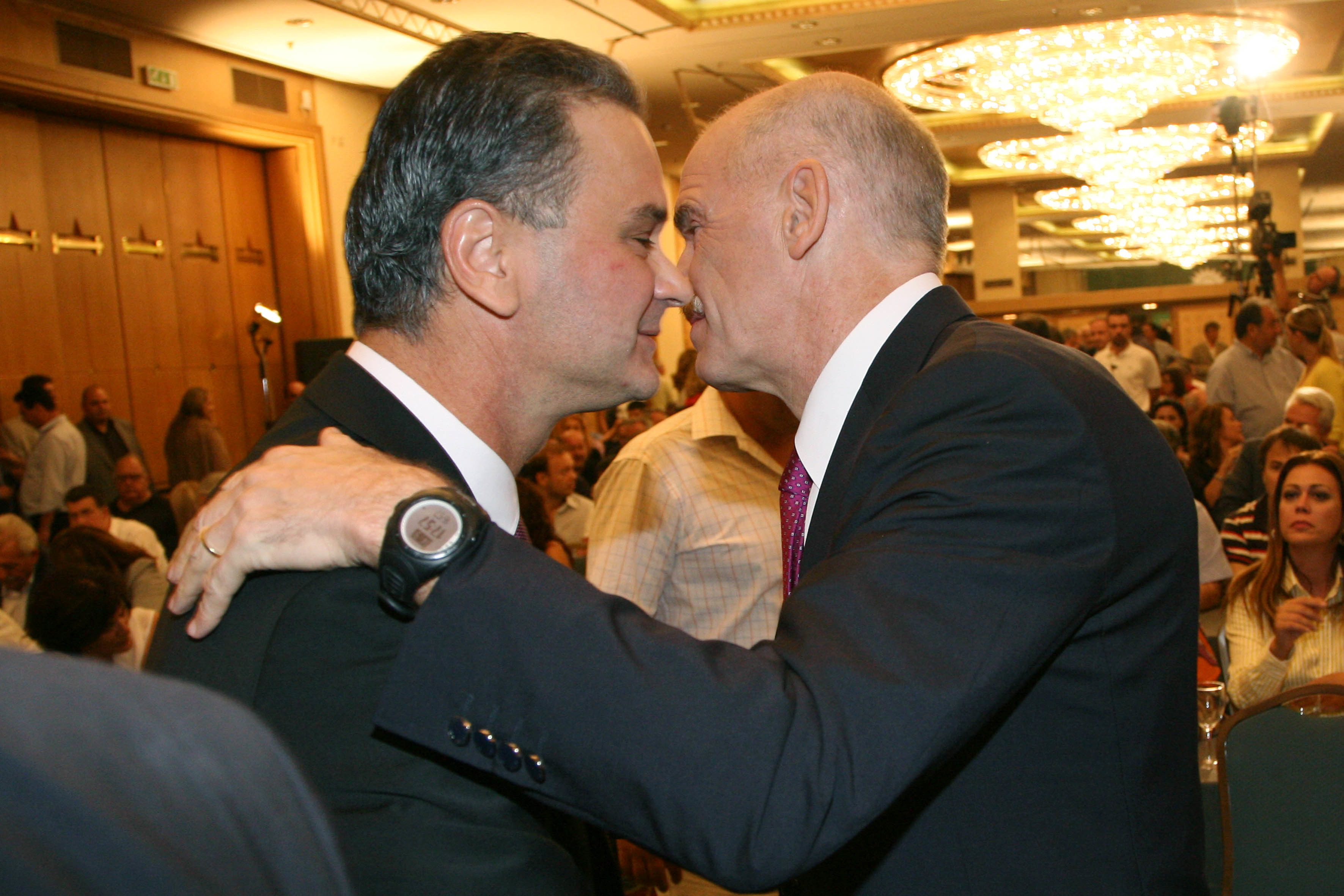 Ξυνίδης: «Ναι, είμαι κηπουρός του Παπανδρέου…»