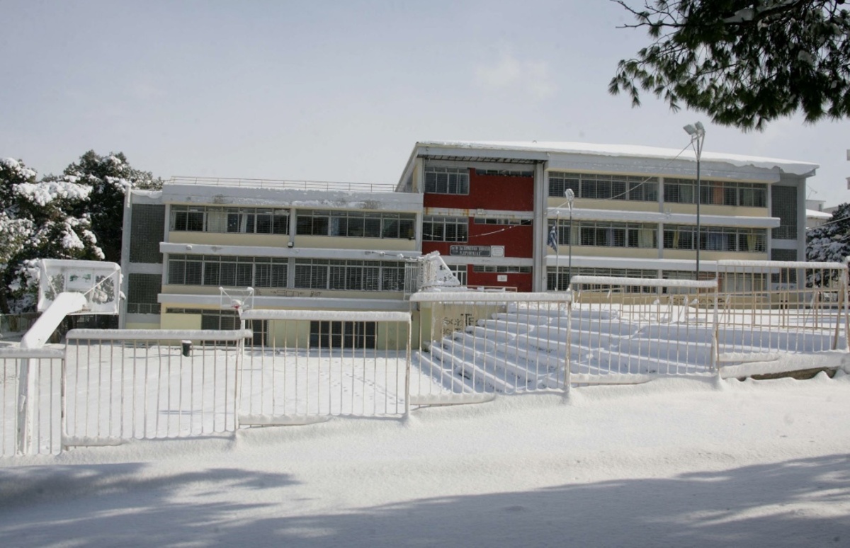 Το χιόνι έχει καλύψει τα πάντα στα σχολεία 4 δήμων του νομού Φθιώτιδας - ΦΩΤΟ EUROKINISSI