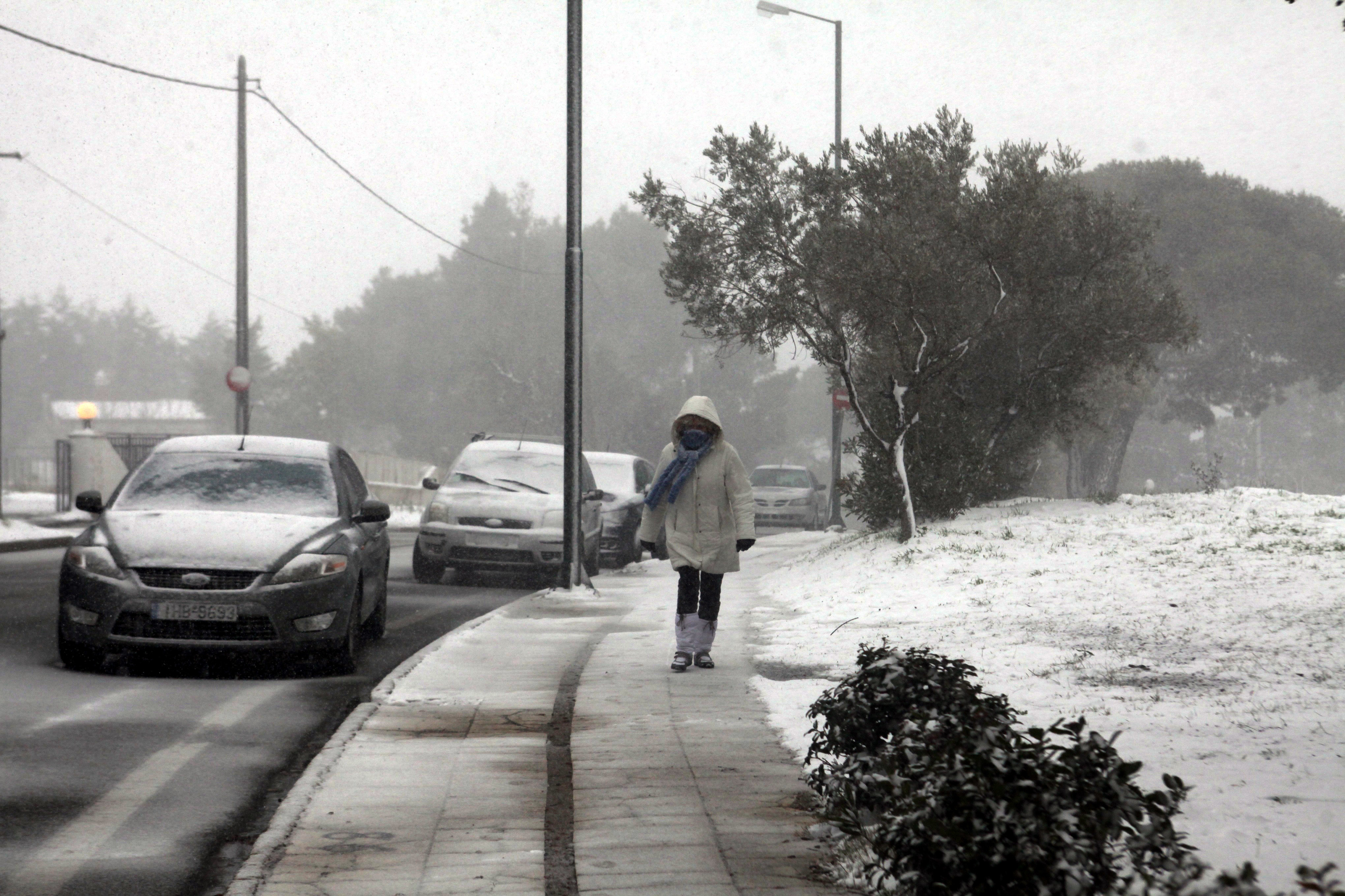 Χιονόπτωση και… προβλήματα στους δρόμους της δυτικής και βόρειας Ελλάδας