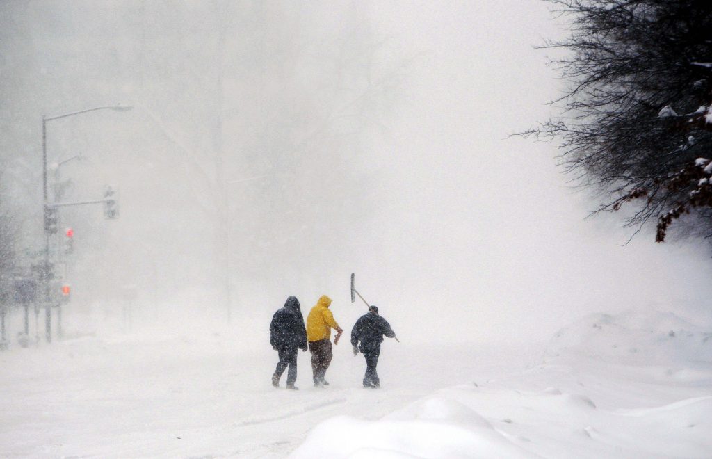 Το δριμύ ψύχος στις ΗΠΑ αιτία για ακύρωση 500 πτήσεων