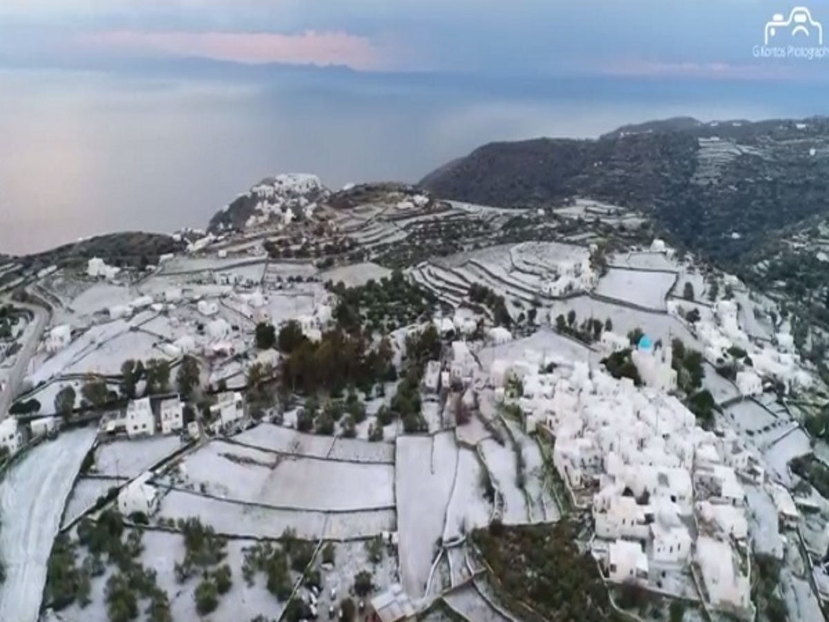 Χιόνια στη Σίφνο: Όμορφες εικόνες… από ψηλά! [vid]