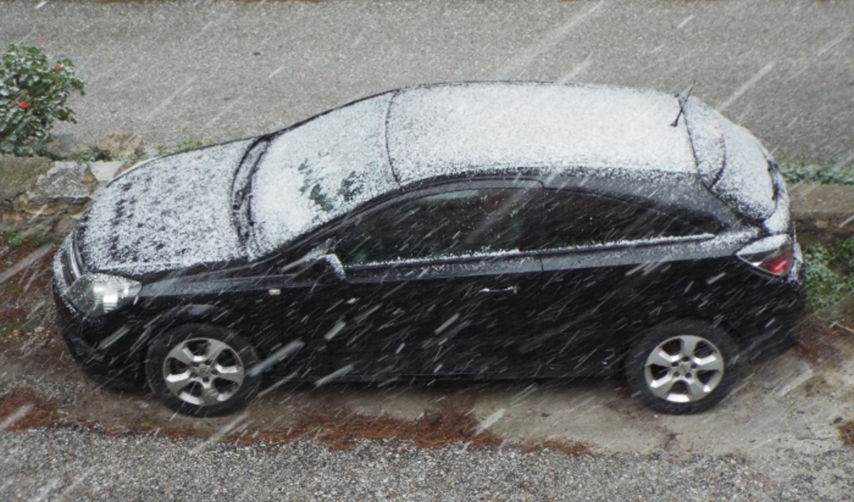 Χιονίζει στην Μύκονο