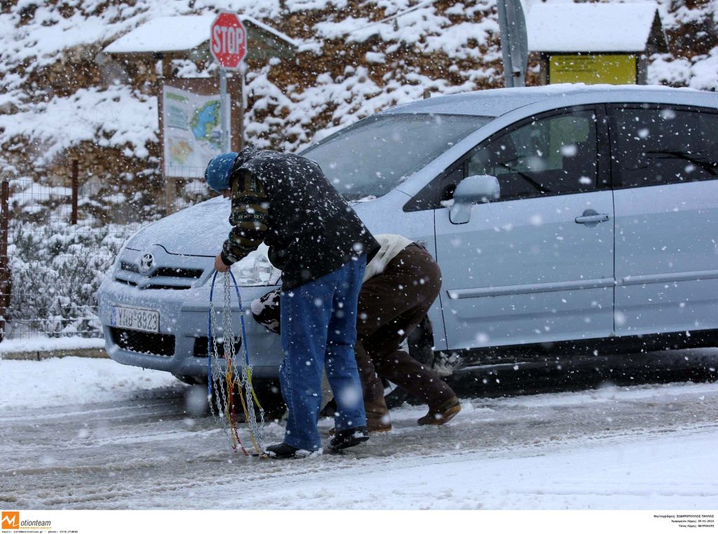 Χιονίζει στα ορεινά της Πελοποννήσου