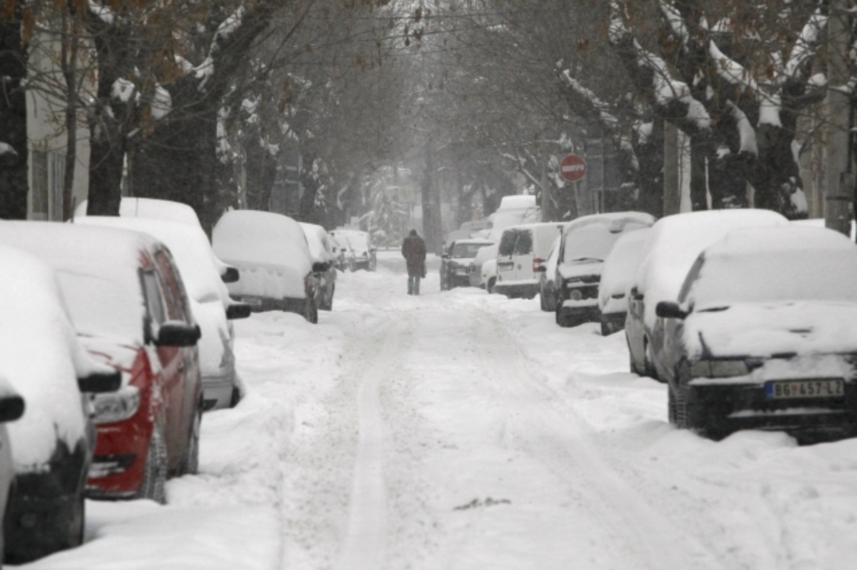 Σε κατάσταση εκτάκτου ανάγκης η Σερβία – 70.000 άνθρωποι αποκλεισμένοι από τα χιόνια
