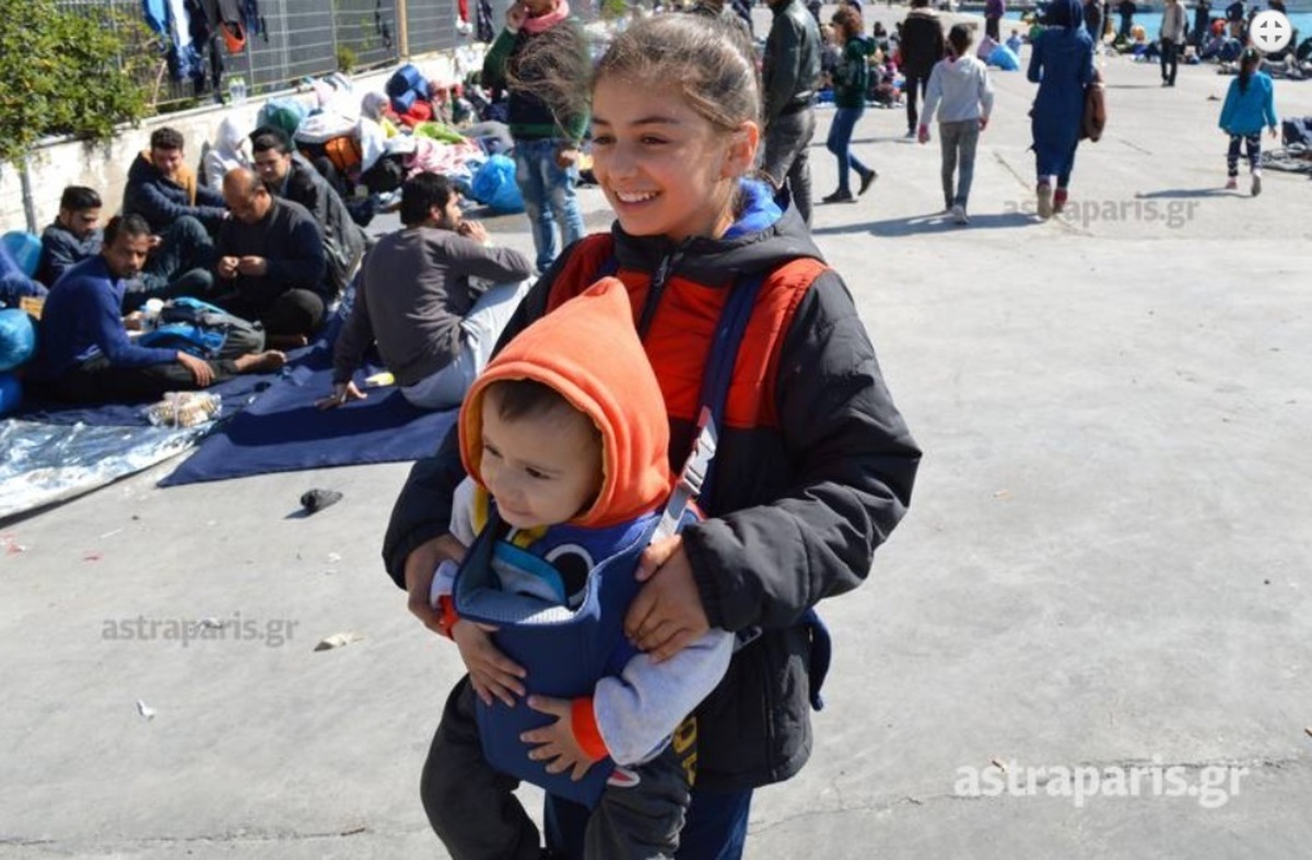 Παραμένουν στο λιμάνι της Χίου οι πρόσφυγες – “Οχυρώνεται” η ΒΙΑΛ (ΦΩΤΟ, ΒΙΝΤΕΟ)