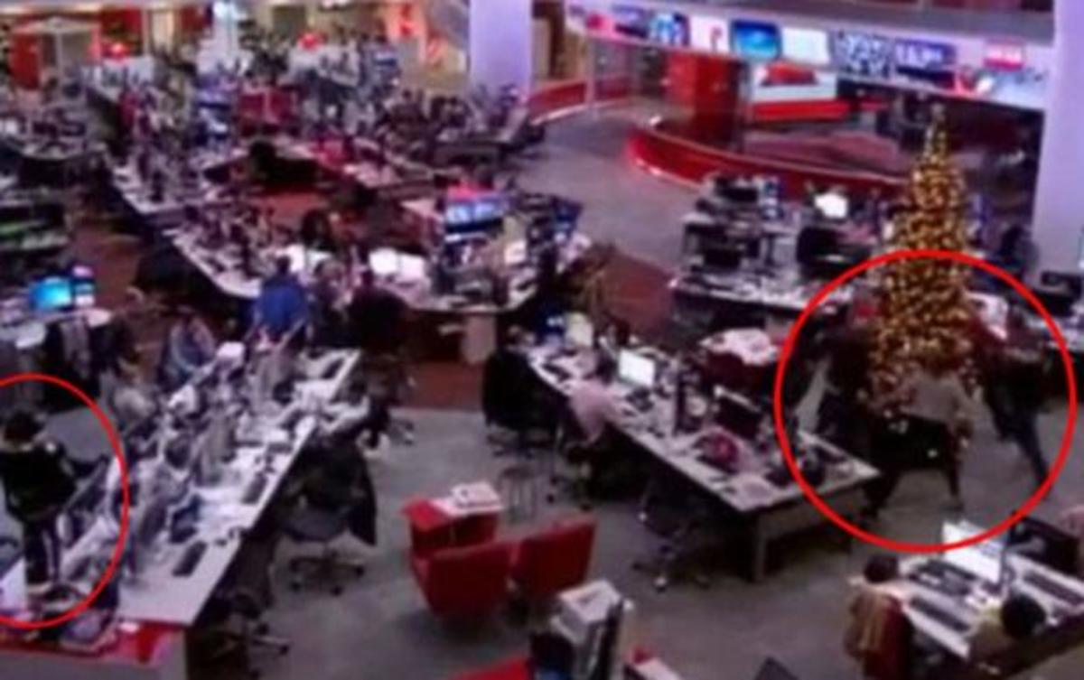 Δε θα πιστεύετε τι έκαναν οι δημοσιογράφοι του BBC την ώρα του δελτίου!