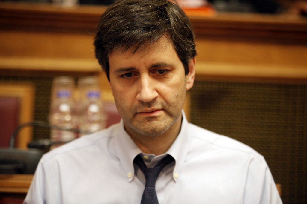 Ο Χουλιαράκης ή μας δουλεύει ή διέπραξε γκάφα ολκής με τον ΕΝΦΙΑ