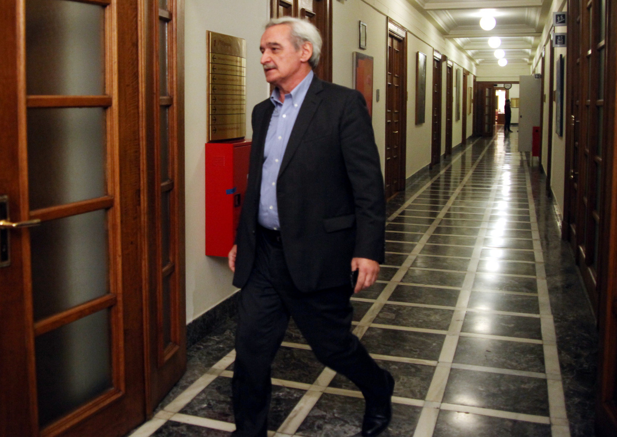 Το θέμα των κατοχικών δανείων έθεσε ο Χουντής στον Γερμανό υφυπουργό Εξωτερικών