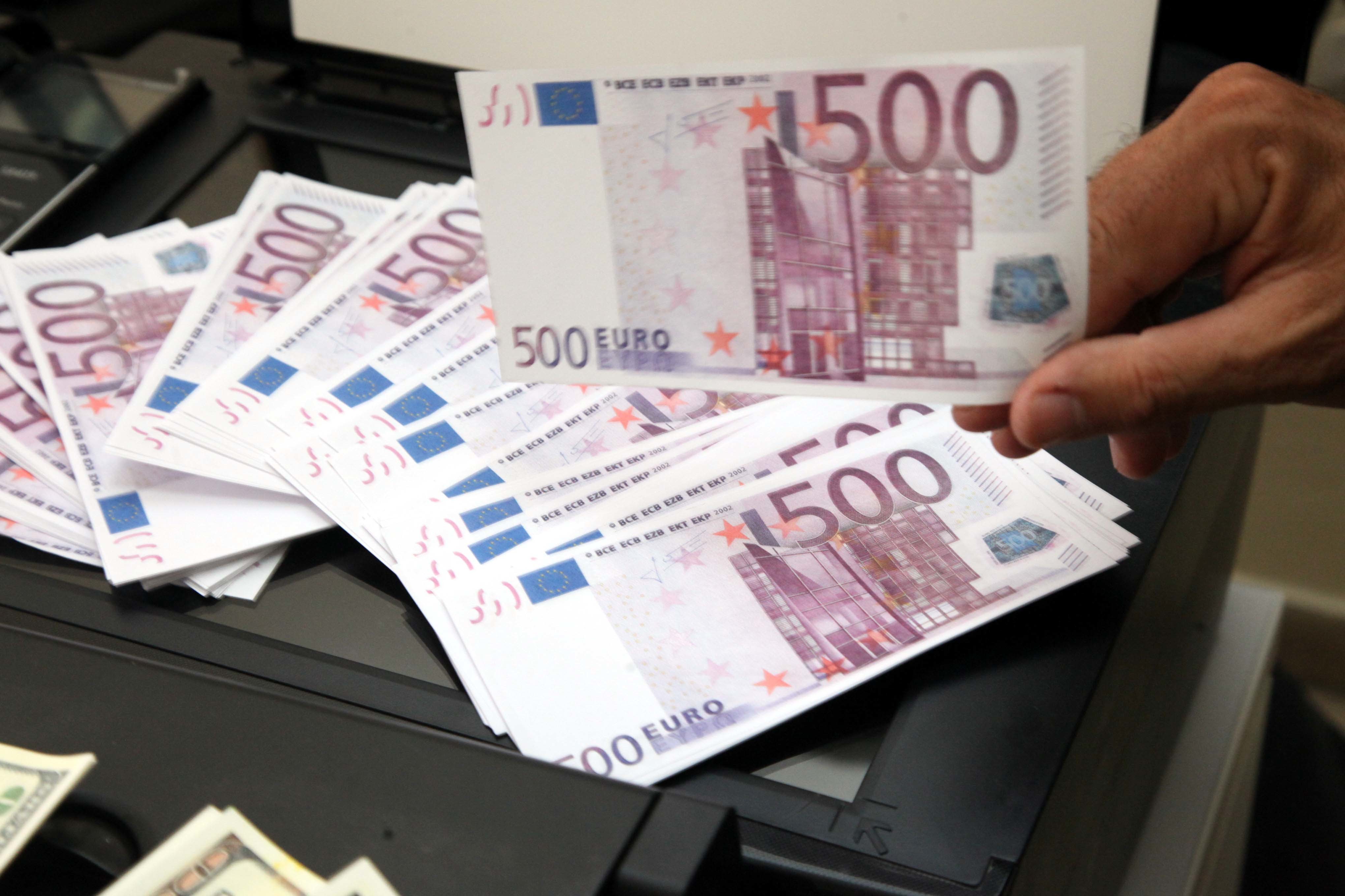 Ψάχνουν όλες τις ανασφάλιστες καταθέσεις άνω των 100.000 ευρώ – Βρέθηκε τραπεζικός λογαριασμός 5,2 δισ. ευρώ!