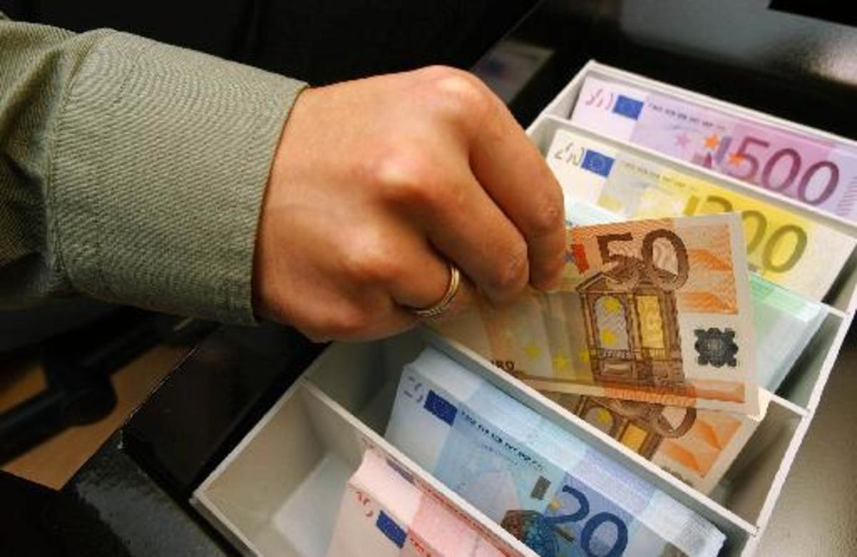 Νέα μείωση των καταθέσεων στις ελληνικές τράπεζες