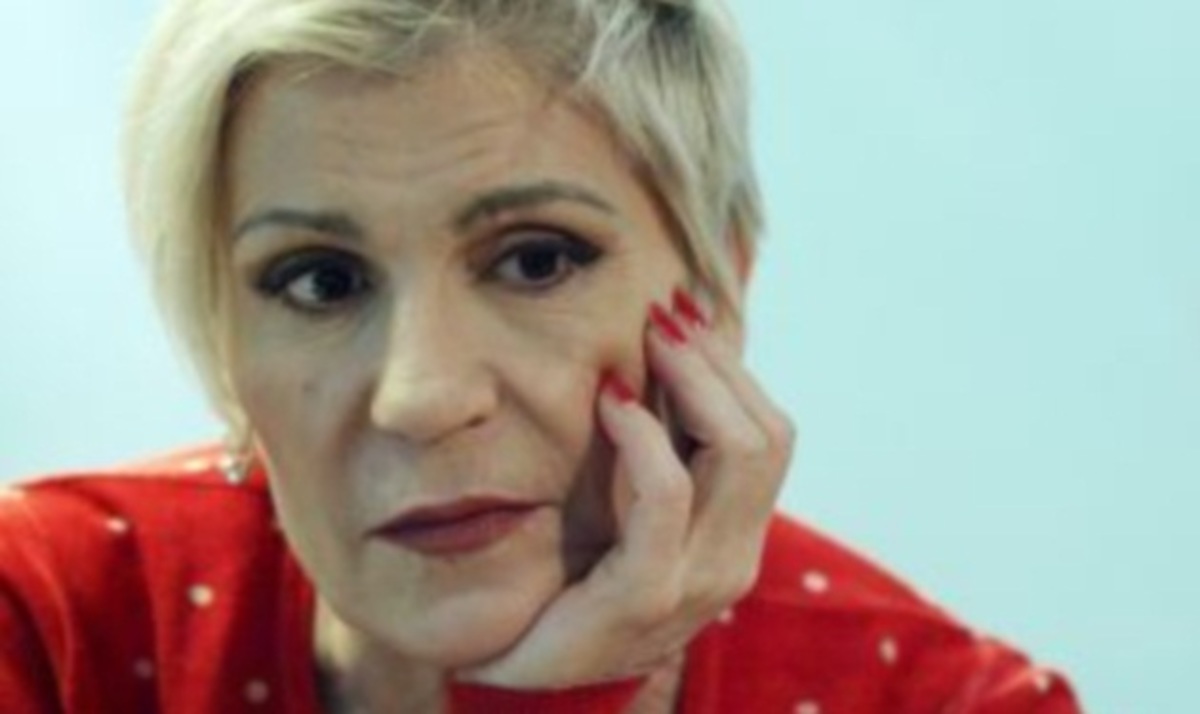 Χ. Ρώπα στην Τατιάνα: “Νιώθω ντροπή για την επίθεση του Η. Κασιδιάρη στη Λ. Κανέλλη και τη Ρ. Δούρου”