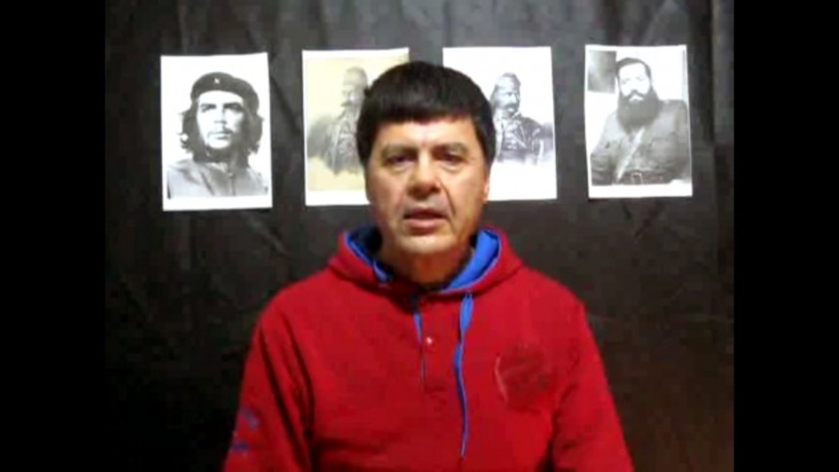 “Εκλ… ο Κασιδιάρης, φτερνίστηκε ο Λαγός” – “Η δική μας βία είναι επιβεβλημένη…” – Όσα ΔΕΝ διάβασε ο Ξηρός στο τηλεοπτικό του μήνυμα