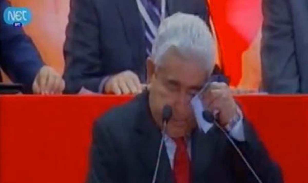 Τα δάκρυα Χριστόφια για το Μνημόνιο – VIDEO