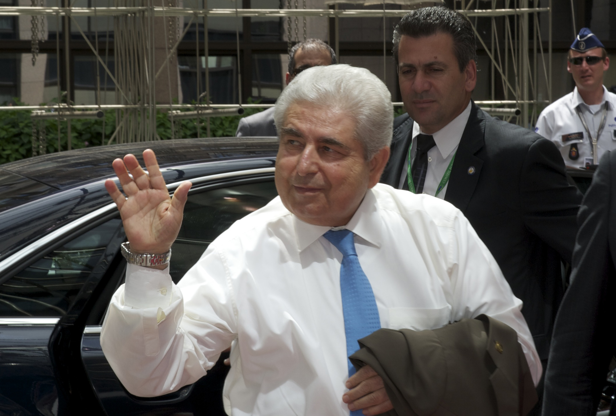 Του είπαν την ιδέα που έχουν για την Κύπρο – Έξαλλος ο Χριστόφιας (BINTEO)