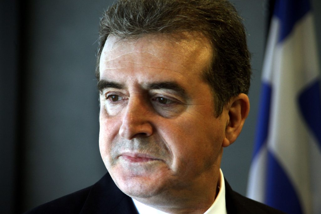 Ένταση και προσαγωγές λίγο πριν την ομιλία του Μιχ. Χρυσοχοΐδη