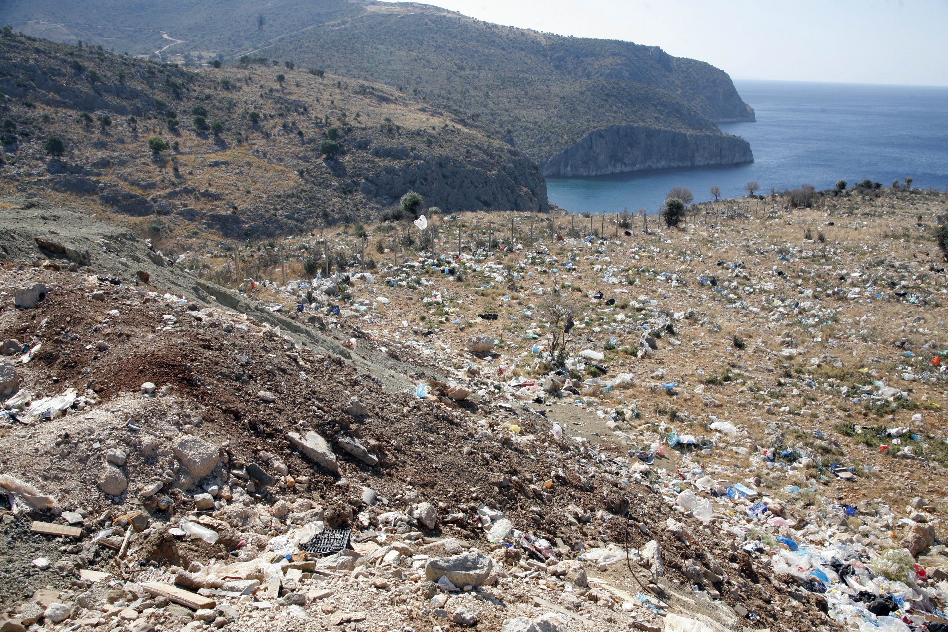 “Λουκέτο” σε δύο χωματερές στα Χανιά